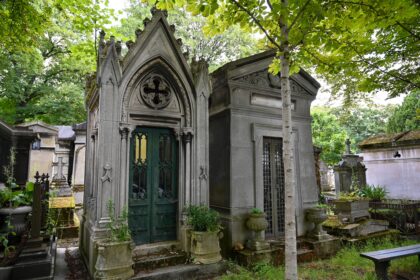 Paris occulte : promenade au cœur du mystère parisien
