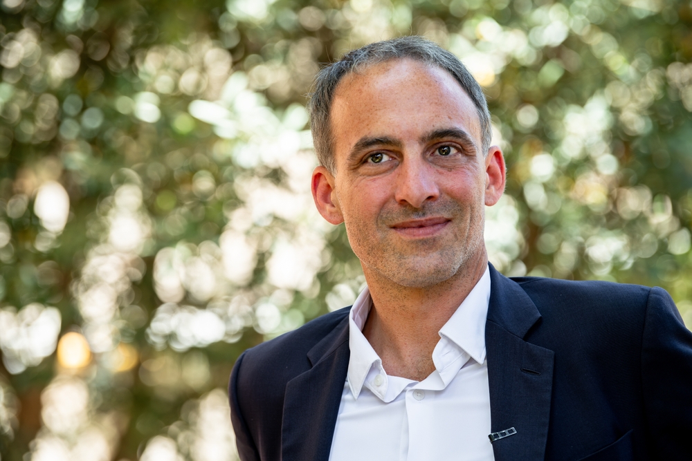 Présidentielle 2027 : Qui est vraiment Raphaël Glucksmann ?