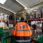 Travail social : comment la logique comptable de l'État détruit les métiers du lien